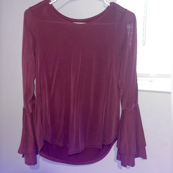 Long Sleeve Blouse ❤️ - Picture 3 of 3